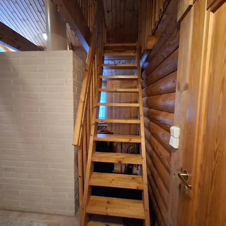 Smaller Aeijaenhonka Chalet