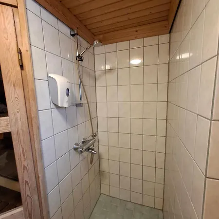 Smaller Aeijaenhonka Chalet